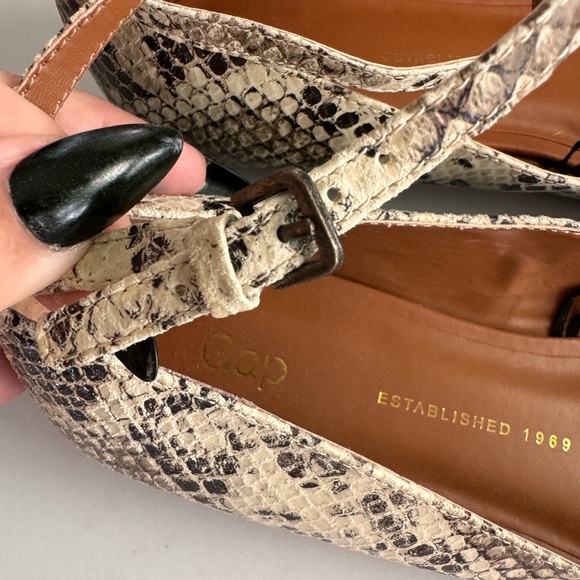 Gap Snakeskin Flats - Picture 4 of 8